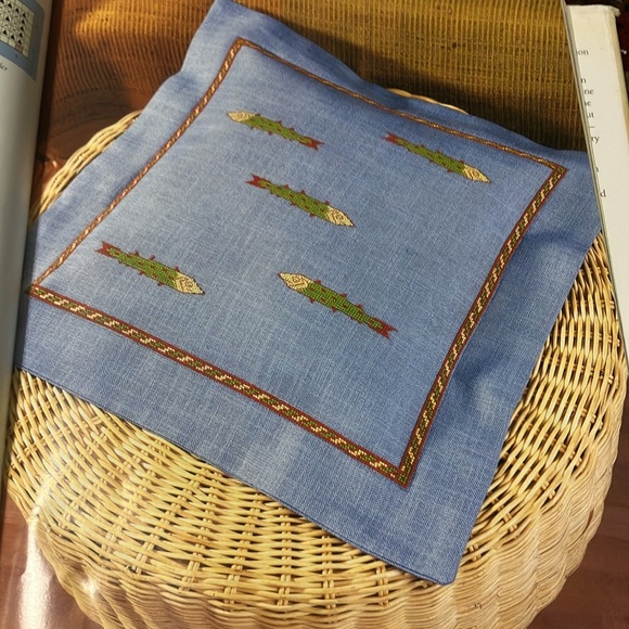 Book - Celtic Cross Stitch by Anne Orr & Lesley Clarke 2001 - Picture 6 of 16